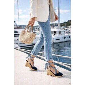 Tommy Hilfiger Navy Espadrille Wedge Heels Size 9M Ankle Tie